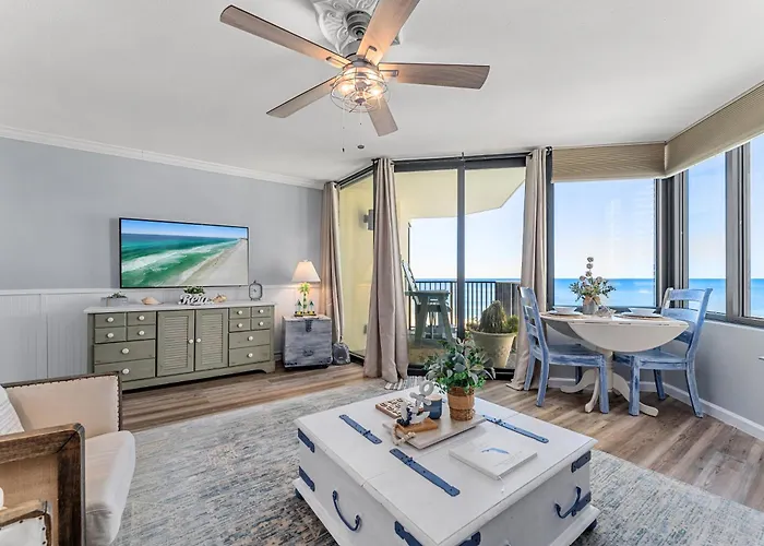Newly Renovated Beachfront Condo! Free Beach Chair Service! By Dolce Vita Getaways Pcb